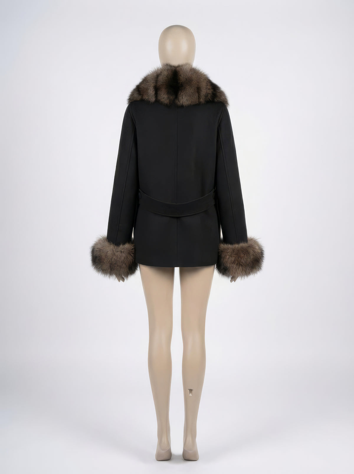 Sable Crown – Structured Cashmere & Sable Fox Coat